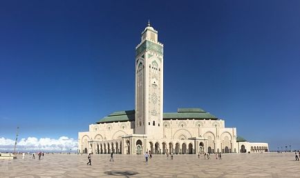 Visitez la grande Mosquée Assan II avec un billet d'avion pour Casablanca.